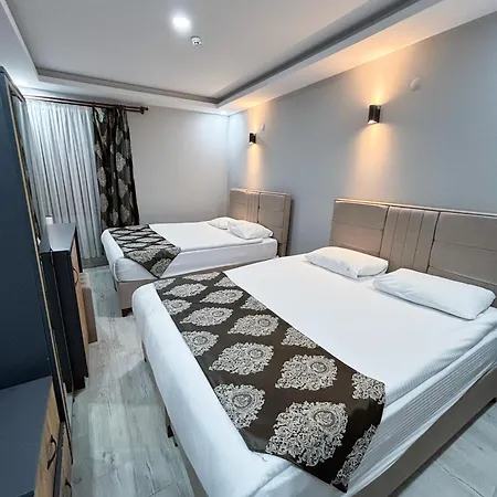 Hotel Whitestone *
