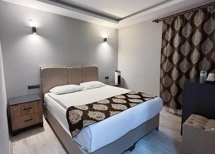 Whitestone * 内夫谢希尔