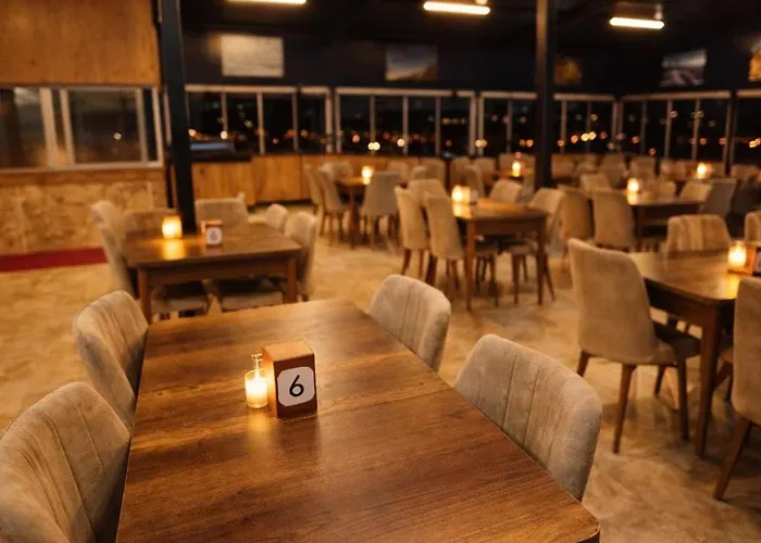 Whitestone 酒店 内夫谢希尔