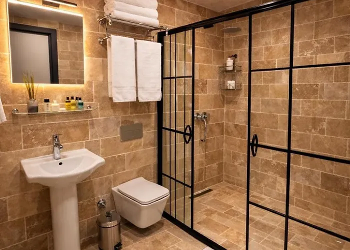 Whitestone * 内夫谢希尔