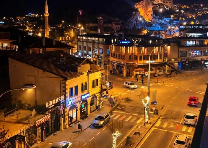 Whitestone * 内夫谢希尔